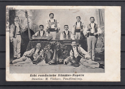 MUZICANTI ROMANI KUNSTLER-KAPELLE DIRECTOR M.VLADESCU COSTUM TRADITIONAL ROMAN foto