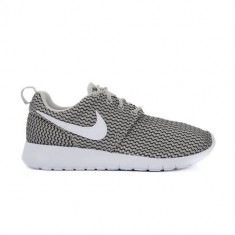 Pantofi Femei Nike Roshe One GS 599728041 foto