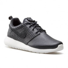 Pantofi Femei Nike Wmns Roshe One LX 881202001 foto