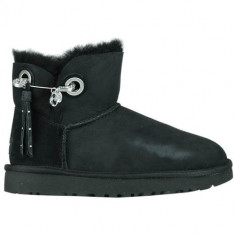 Bocanci Femei UGG Josey Black 1019627BLK foto