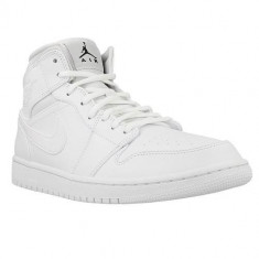 Ghete Barbati Nike Air Jordan 1 Mid 554724110 foto