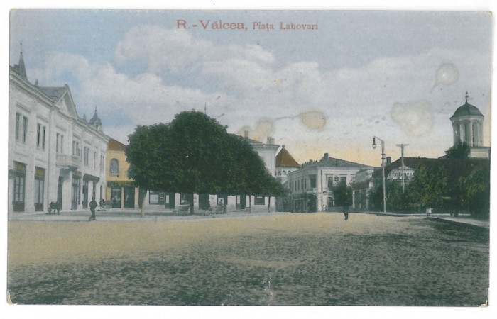 184 - Rm. VALCEA, Lahovari Market, Romania - old postcard - used - 1916