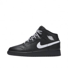 Ghete Copii Nike Air Jordan 1 Mid 554725049 foto