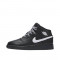 Ghete Copii Nike Air Jordan 1 Mid 554725049