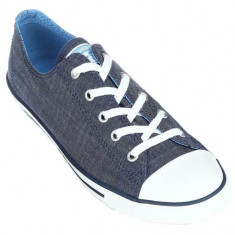 Tenisi Femei Converse Chuck Taylor All Star Dainty 542504 foto