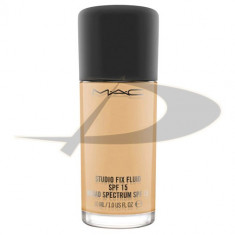 MAC Studio Fix Fluid SPF15 Fond de Ten NC30 foto