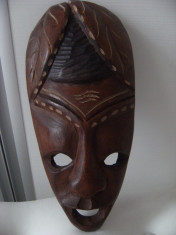 Frumoasa masca africana veche,marcata Bahamas,lemn esentatare, stare perfecta. foto
