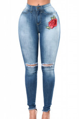 CL669-4 Jeans skinny cu floare brodate pe un picior si taieturi la nivelul genunchilor foto