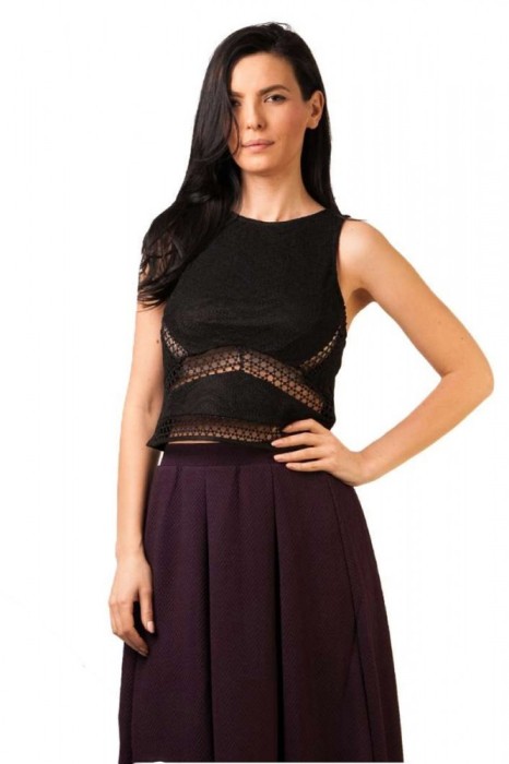 W625-1 Top scurt negru si elegant din dantela cu decupaje W625-1 Top scurt negru si elegant din dantela cu decupaje