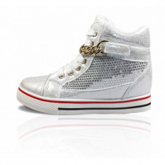 CH2371 Sneakers dama accesorizati cu paiete si lant auriu foto