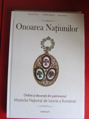 Onoarea natiunilor vol. I, Ordine si decoratii romanesti foto