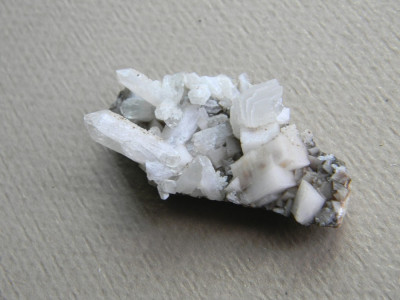 Specimen minerale - CUART SI CALCITA (C1) foto