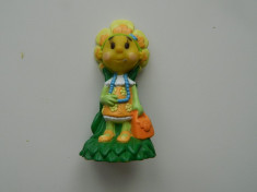 Figurina rara de colectie, Fifi and The Flower, Chapman, 8 cm foto