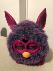 Papusa originala,Furby,cu baterii foto