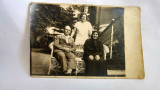 Fotografie veche cu un barbat si doua femei (familie?), 9x13.5cm, august 1933