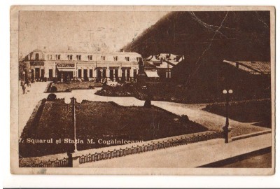 CPI B 10112 CARTE POSTALA - PIATRA NEAMT. PIATA SI STATUIA LUI KOGALNICEANU 1948 foto