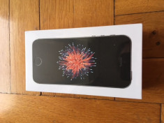 iPhone SE, 32GB, Space Gray, nou-sigilat, cu garantie 2 ani, negociabil foto