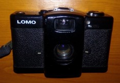 RAR = APARAT FOTO PE FILM , LOMOGRAPHY LOMO LC -A