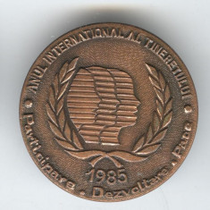 1985 Anul International al Tineretului - PACE - Insigna PROPAGANDA COMUNISTA