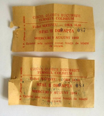 Lot 2 bilete vechi din 1989 la Circul Globus Bucuresti Turneul Coliseum foto