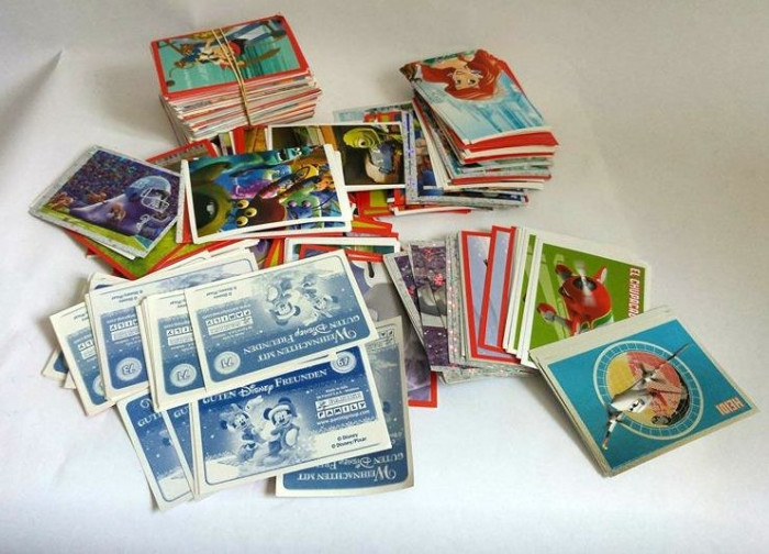 Lot de peste 400 cartonase Panini Waihnachten mit guten Disney Freunden, Pixar