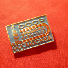 Insigna - Olimpiada Moscova 1980 -metal si email ,h =3,6 cm