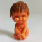 Figurina fetita asiatica expresiva, miniatura, 3,5 cm, plastic, vintage