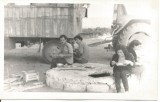 (A) carte postala(Foto)-COMUNISM-Servitul mesei la strangerea recoltei