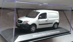 Miniature Minichamps – Mercedes-Benz Citan Fourgon (W415) 2013, Rouge, 1/43
