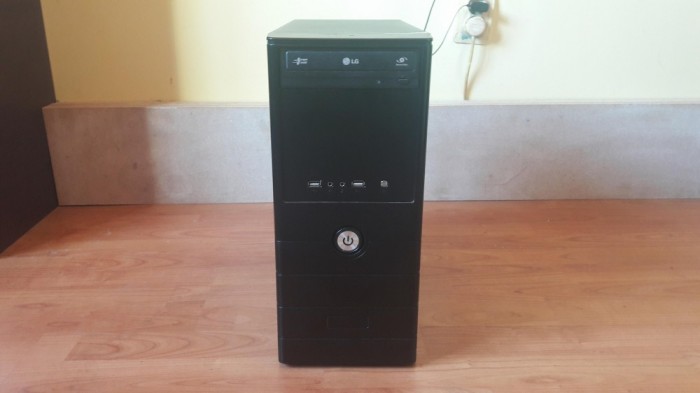 Unitate PC Intel® Core™ i5 Quad Core, 8 GB DDR3, HDD 640 GB, Video 1GB DDR3 foto mare Unitate PC Intel® Core™ i5 Quad Core, 8 GB DDR3, HDD 640 GB, Video 1GB DDR3 foto mare