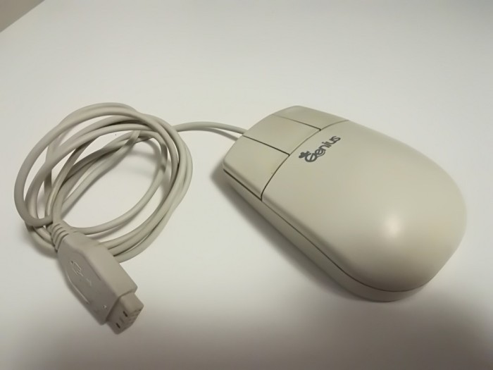Mouse serial COM vintage colectie Genius EasyMouse foto mare Mouse serial COM vintage colectie Genius EasyMouse foto mare