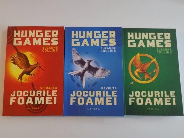 JOCURILE FOAMEI REVOLTA/ JOCURILE FOAMEI/ JOCURILE FOAMEI SFIDAREA de SUZANNE COLLINS EDITIA A III-A2013 foto mare JOCURILE FOAMEI REVOLTA/ JOCURILE FOAMEI/ JOCURILE FOAMEI SFIDAREA de SUZANNE COLLINS EDITIA A III-A2013 foto mare