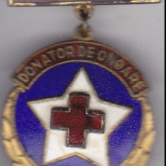 Insigna rara Crucea Rosie - Donator de Onoare