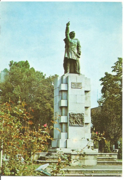 (A) carte postala(ilustrata)-BISTRITA -Statuia lui Andrei Muresanu
