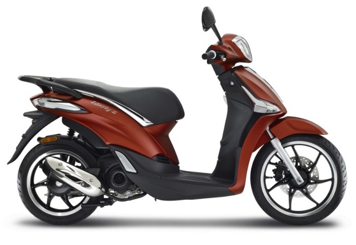 Piaggio Liberty S 50 4T 3V '18 foto mare Piaggio Liberty S 50 4T 3V '18 foto mare