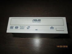 DVD-RW ASUS interfata SATA Poze reale, e perfect functional, foto