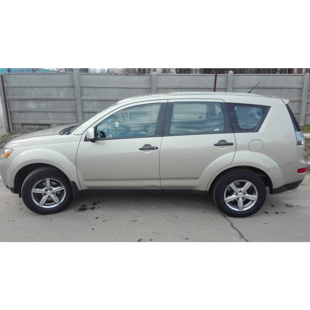 vand mitsubishi outlander 2, 2.0DID 95000km arhiva