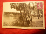 Ilustrata TCV 1936-Femeie pe mal Lac Touchet , la Plaja Olonne- Franta