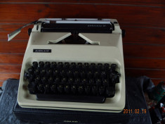 masina de scris transport inclus in pret foto