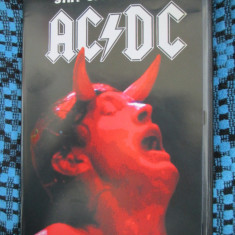 AC DC - STIFF UPPER LIP LIVE (1 DVD ORIGINAL - STARE FOARTE BUNA!)