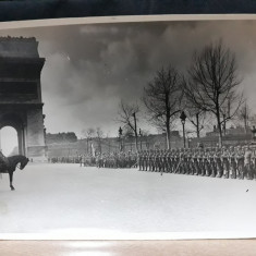 Foto document-ocuparea Parisului de Nemti ww2.