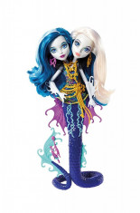 Jucarie papusa Monster High Great Scarrier Reef Peri And Pearl foto