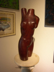 Sculptura in lemn rosu de sequoia artist spaniol semnata 50 h foto