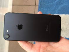 iPhone 7 Negru black mat 32GB conditie impecabila ca nou Garantie internationala foto