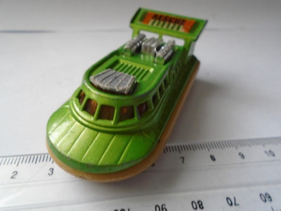 bnk jc Matchbox 72c Hovercraft foto