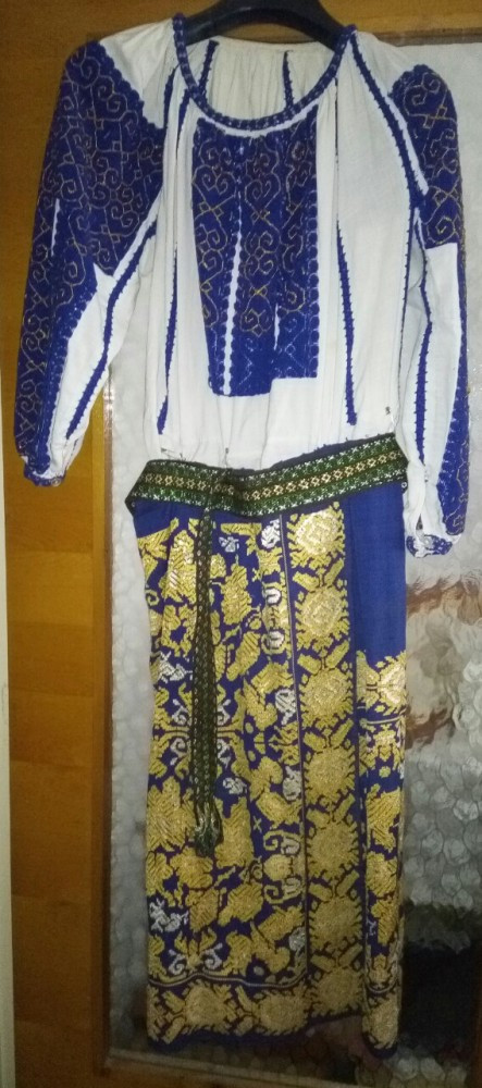 Costum popular - 80-100 de ani vechime - 1*** | arhiva Okazii.ro
