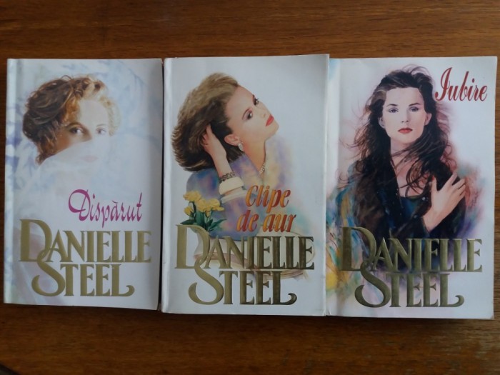 Iubire + Clipe de aur + Disparut - Danielle Steel / R4P2F foto mare Iubire + Clipe de aur + Disparut - Danielle Steel / R4P2F foto mare