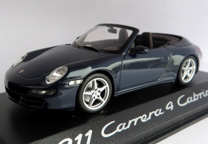 Minichamps Porsche 911 Carrera 4 cabriolet ( blue ) 2010 1:43 foto mare Minichamps Porsche 911 Carrera 4 cabriolet ( blue ) 2010 1:43 foto mare