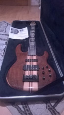 chitara bass Carvin LB 75 Made in USA Custom. foto