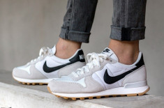 ADIDASI NIKE INTERNATIONALIST - ADIDASI ORIGINALI foto